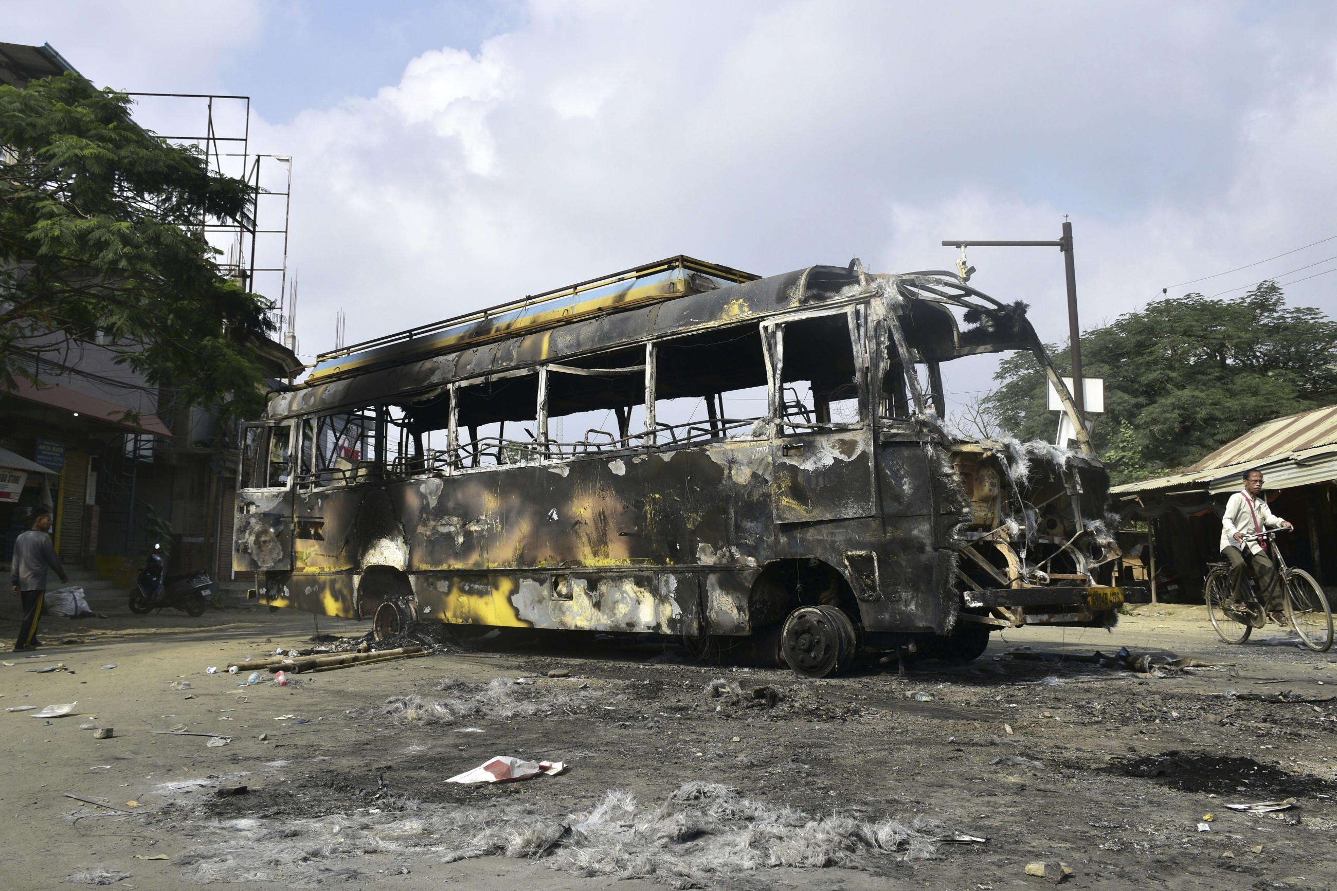 Internet shutdown, curfew imposed after fresh clashes in Indian state of Manipur
