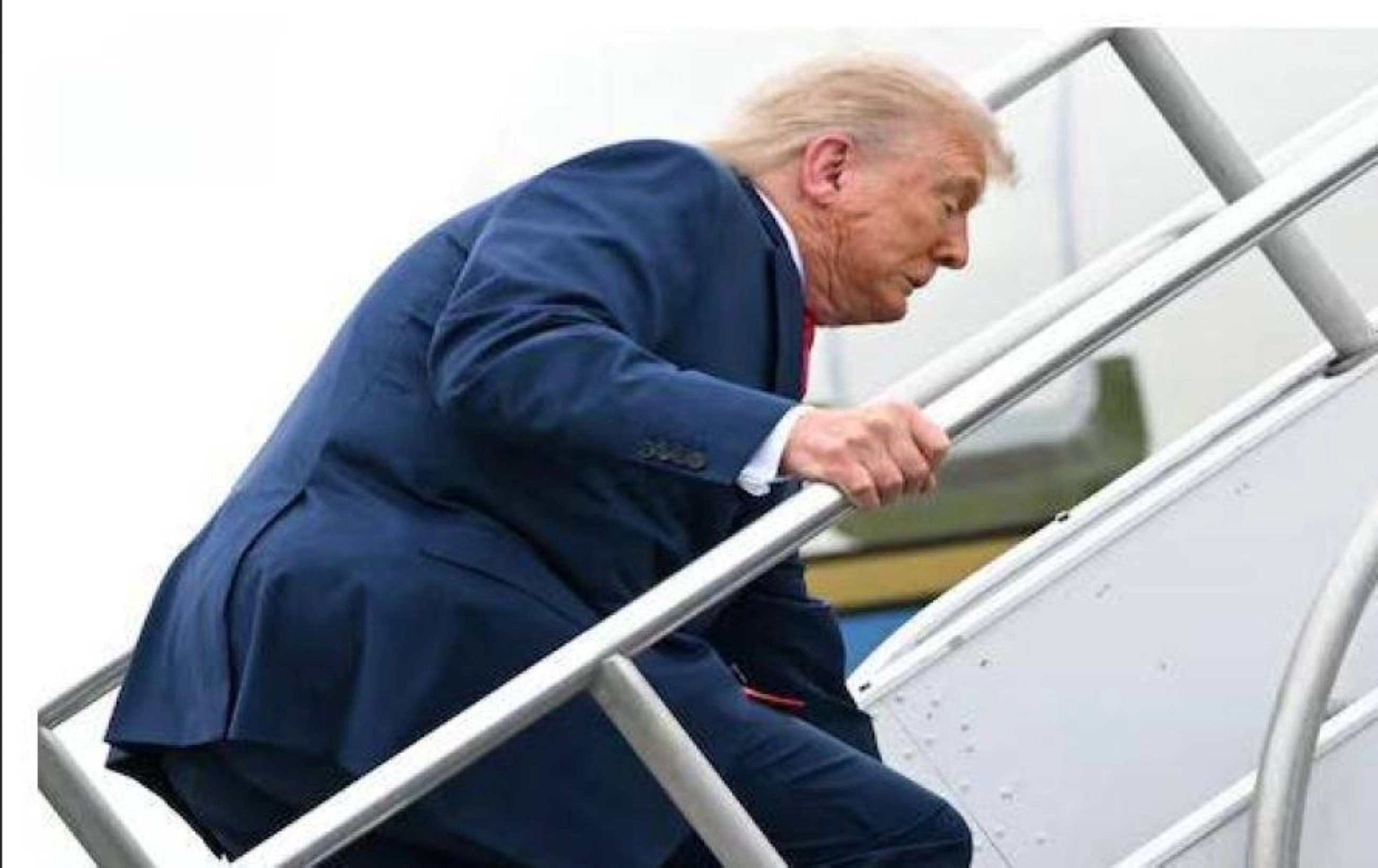 VIDEO: Like Biden, Trump stumbles while boarding Air Force One
