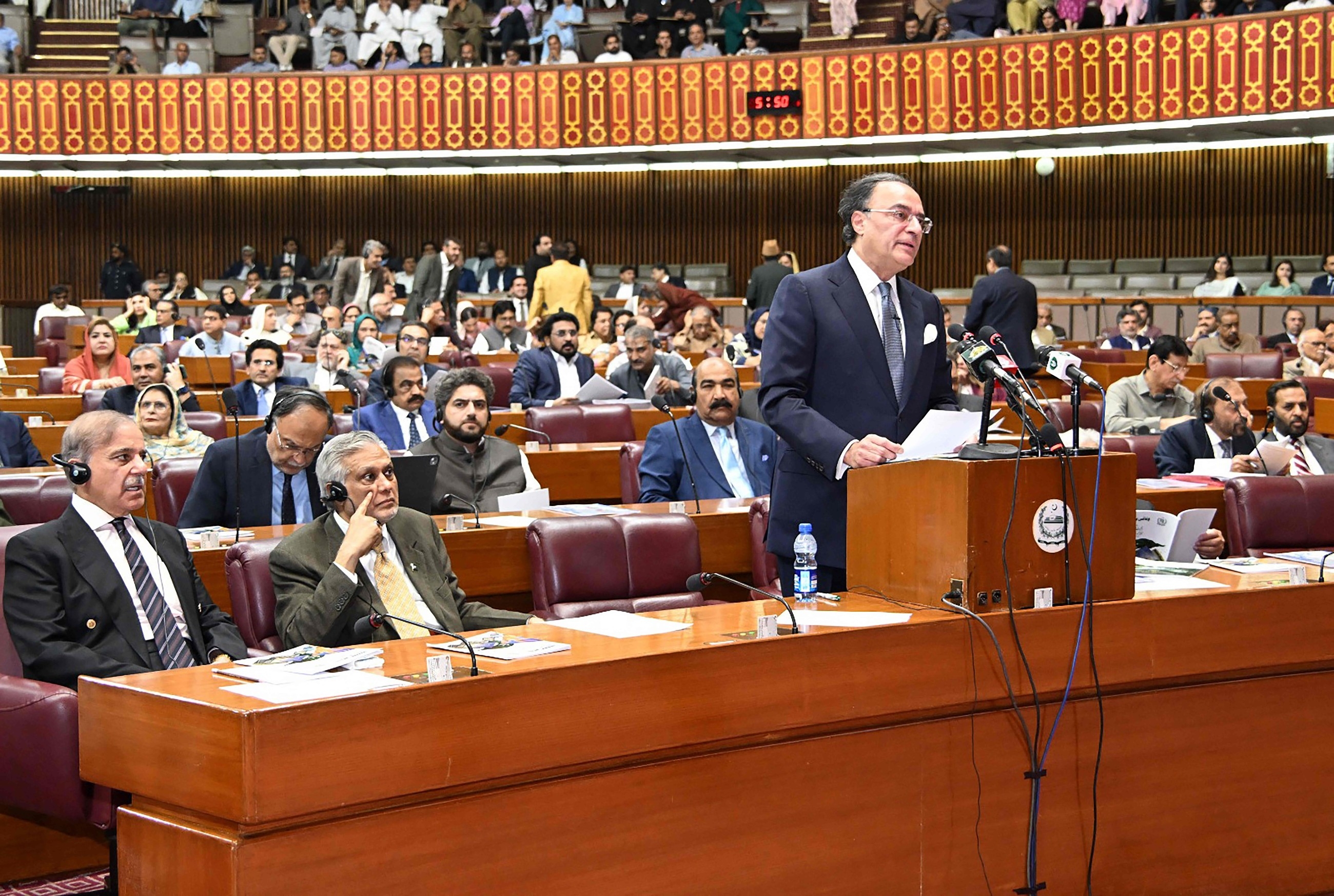 Pakistan hikes defence budget 20%, but overall spending is cut