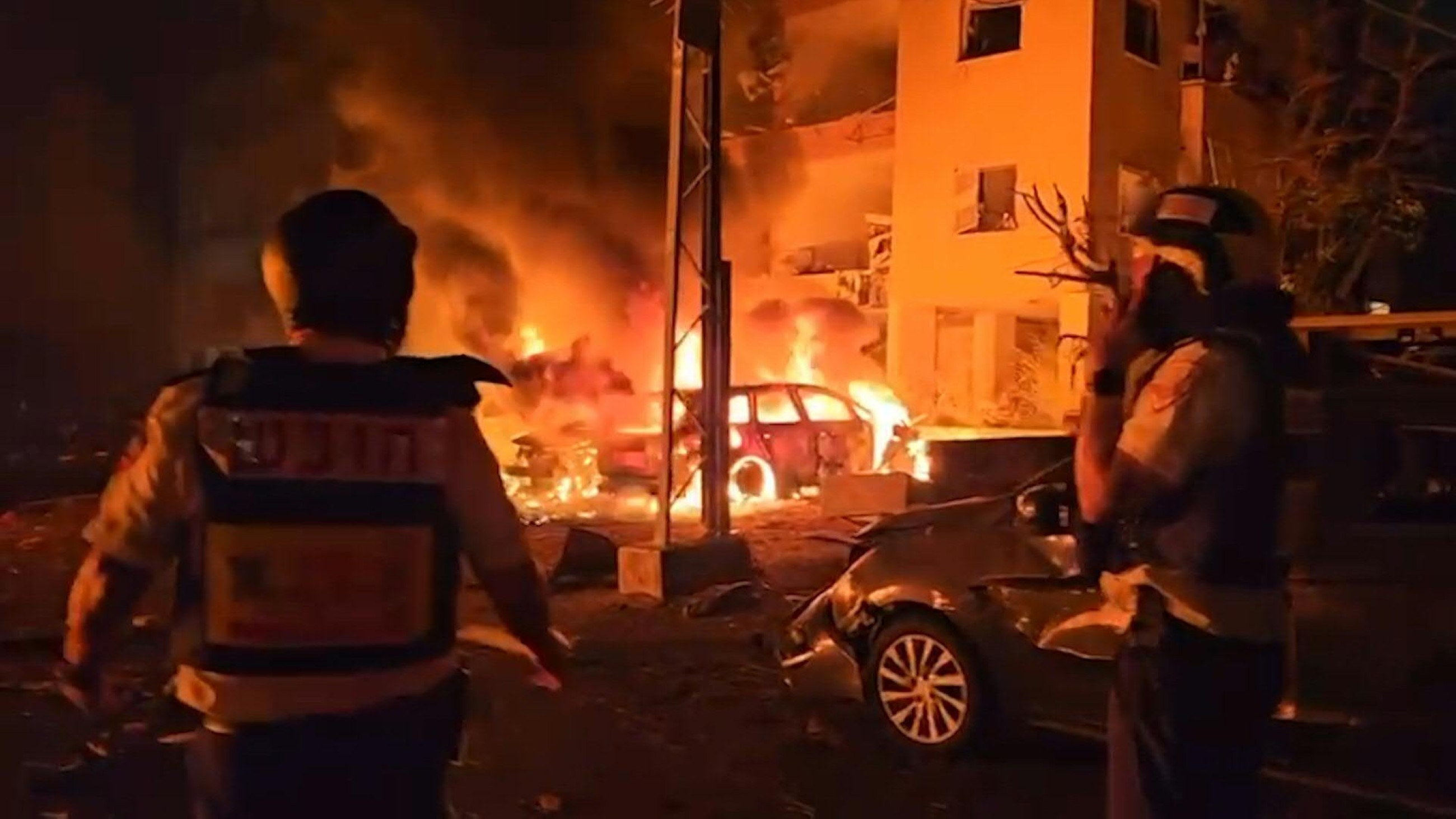 VIDEO: Iran launches new wave of attacks, hits several sites in Israel