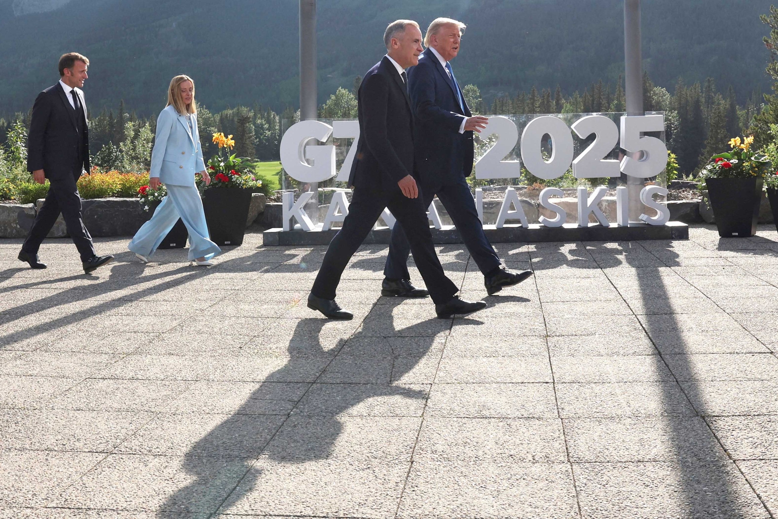 G7 urges Middle East de-escalation as Trump makes hasty summit exit