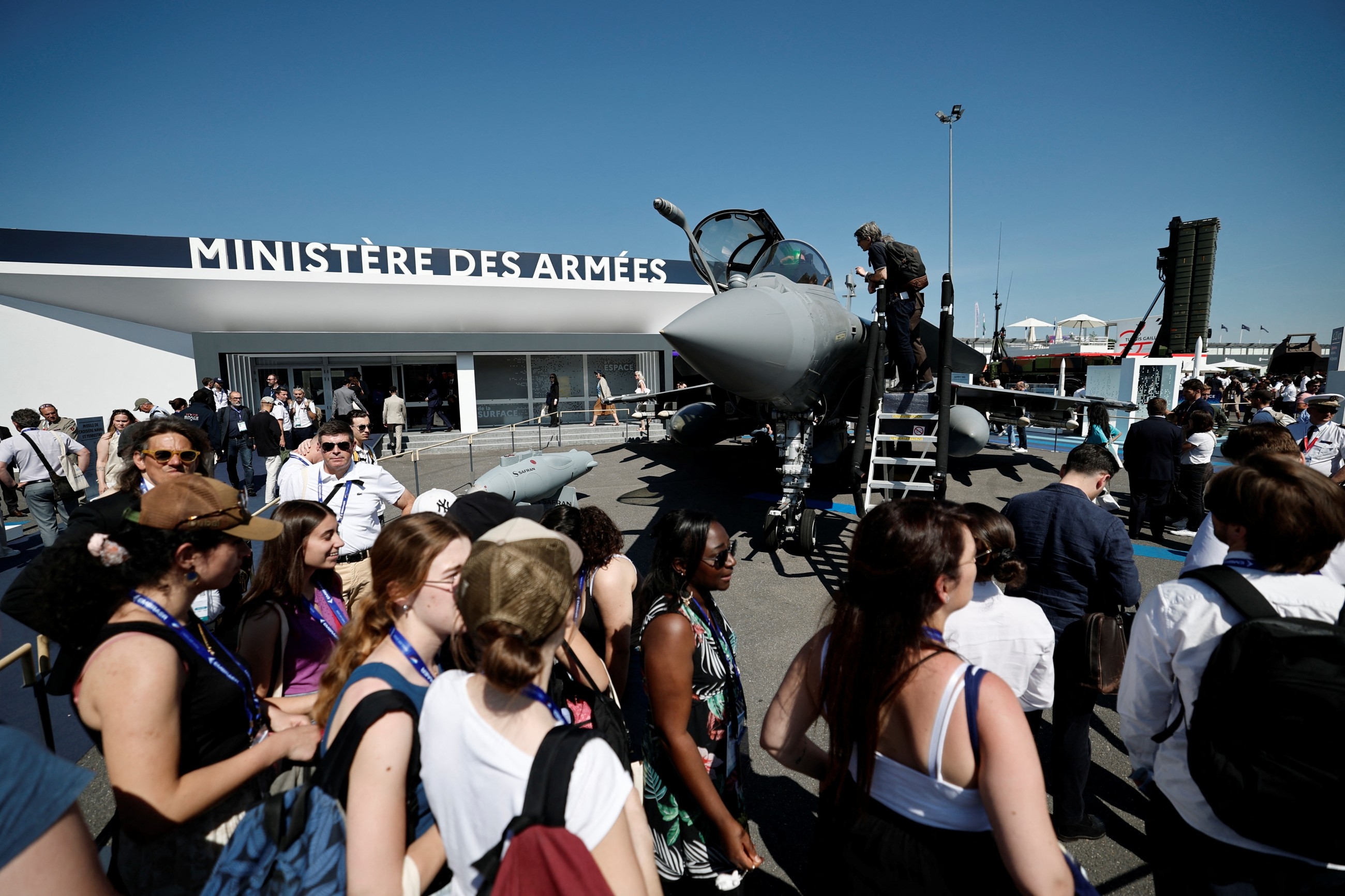 Airbus seals VietJet deal as hopes rise at air show for tariff rollback
