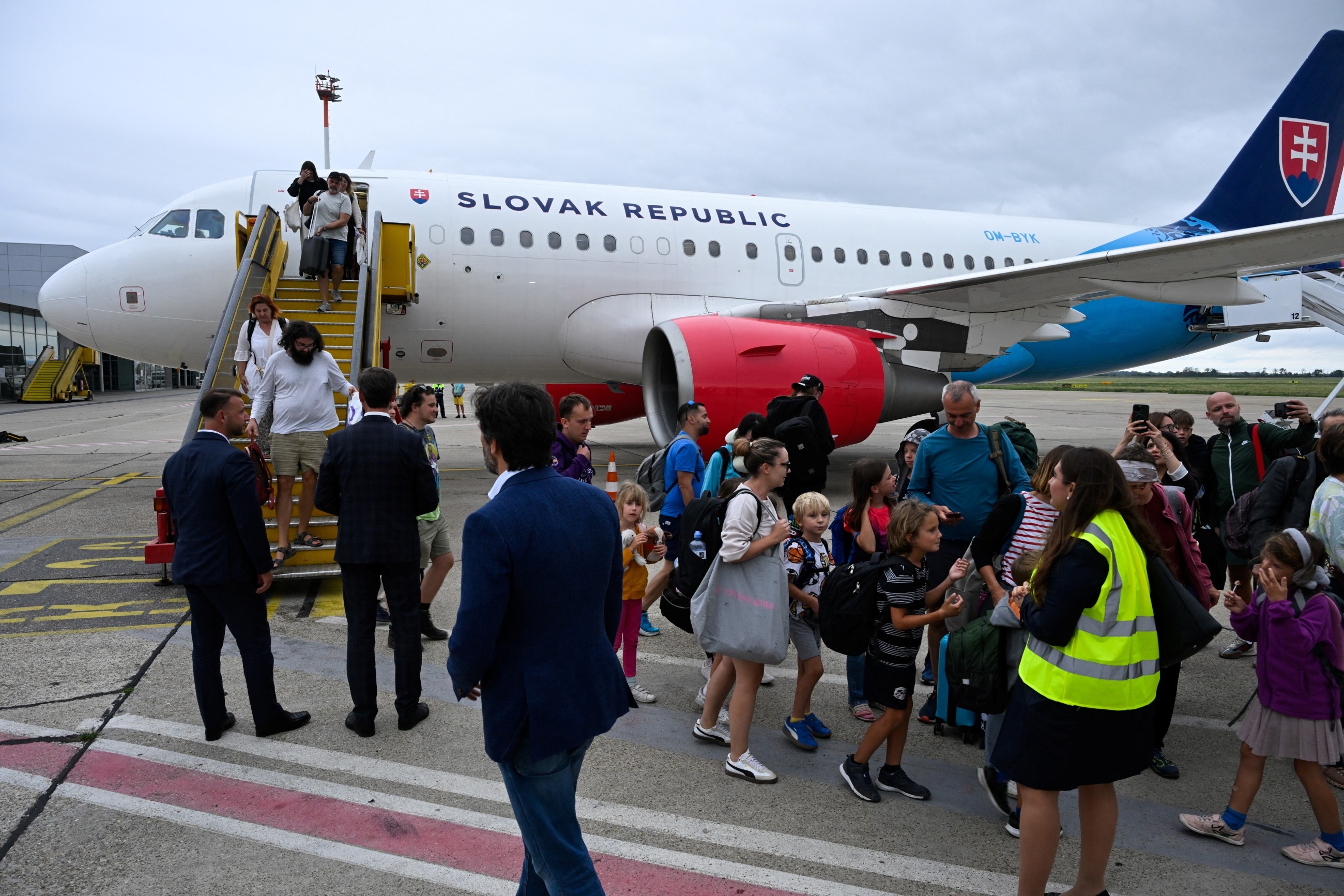 Thousands of foreigners being evacuated from Israel and Iran as war rages on