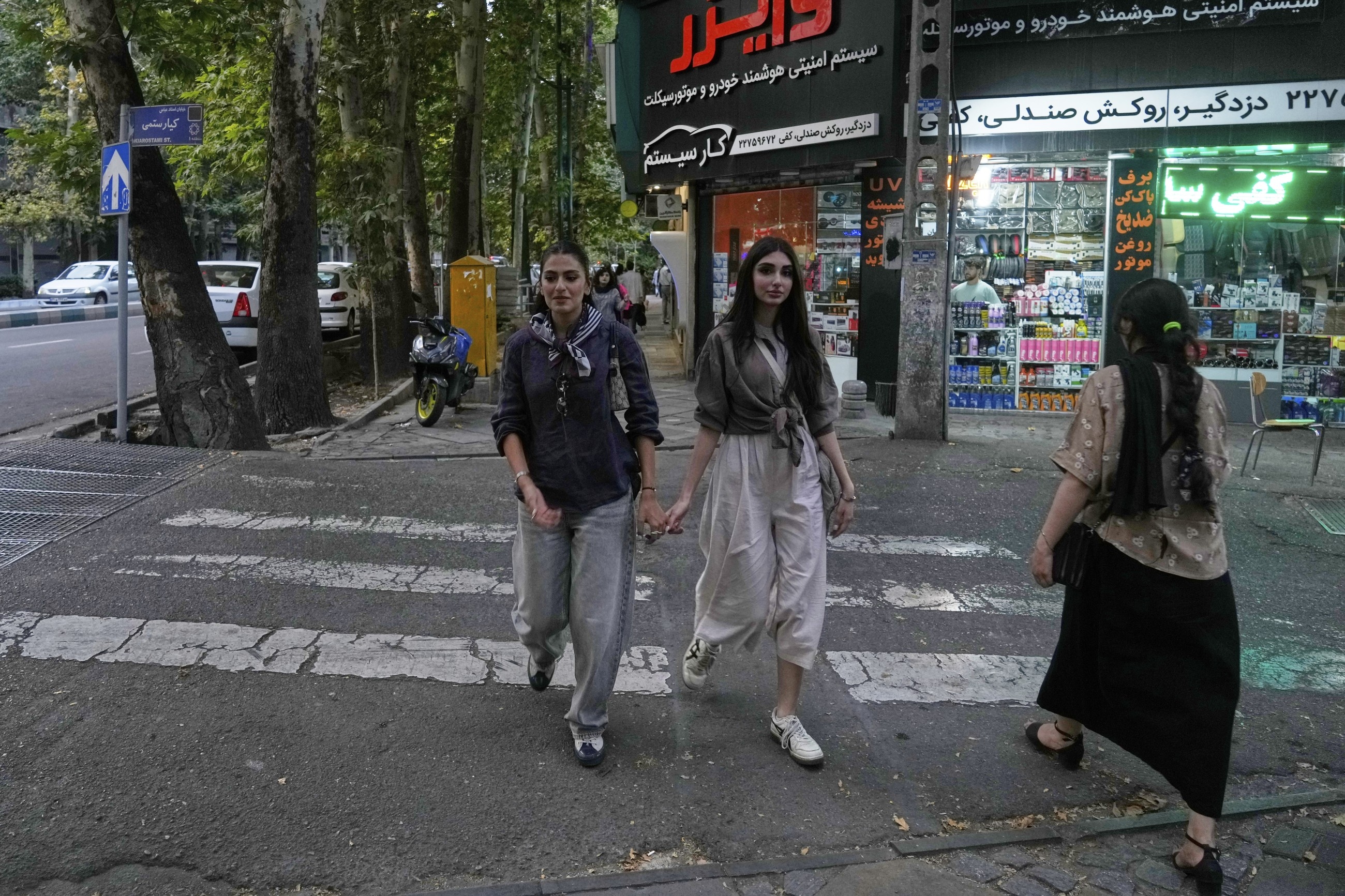 European powers ‘plan fresh nuclear talks' with Iran