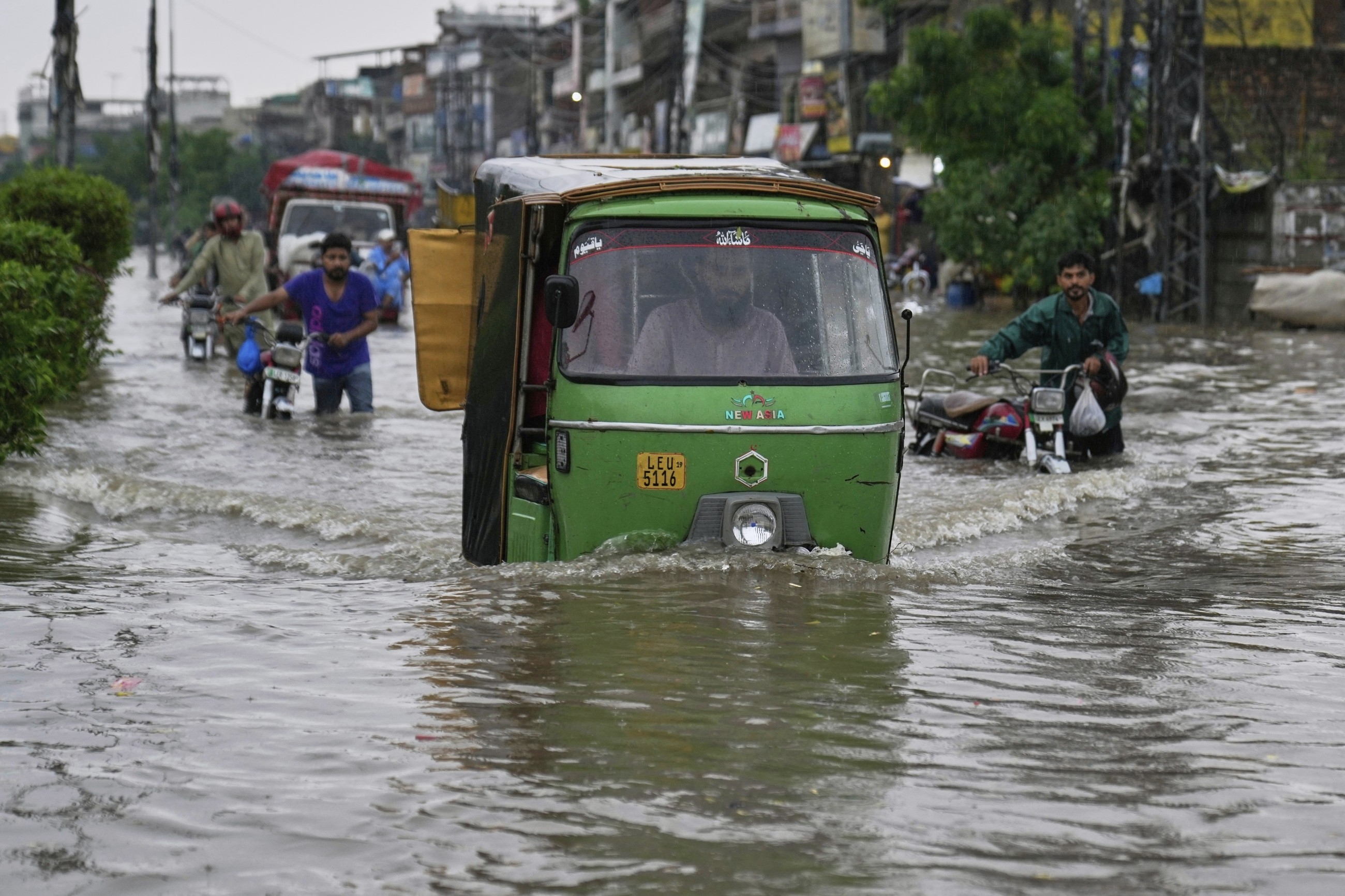 Pakistan's deadly monsoon floods were worsened by global warming, study finds