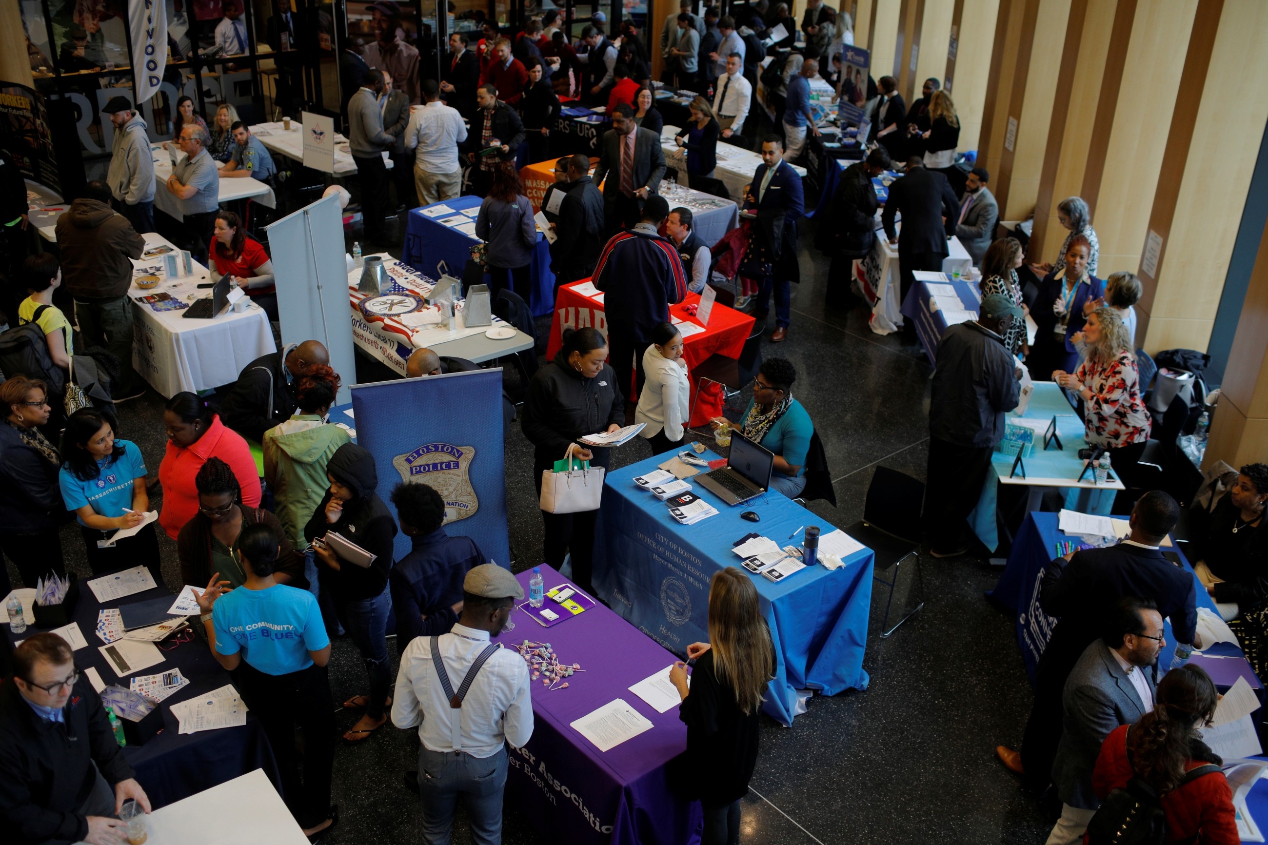 US Jobs report confirms 'signs of fragility' in market: Fed official