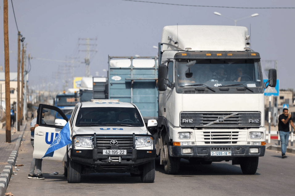 الأمم المتحدة: دخول 9 شاحنات مساعدات إلى غزة 'قطرة في محيط'