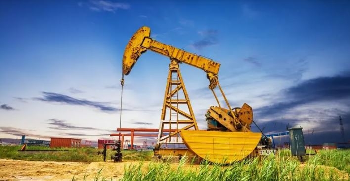 هبوط أسعار النفط وسط مخاوف من تراجع الطلب جراء الحرب التجارية