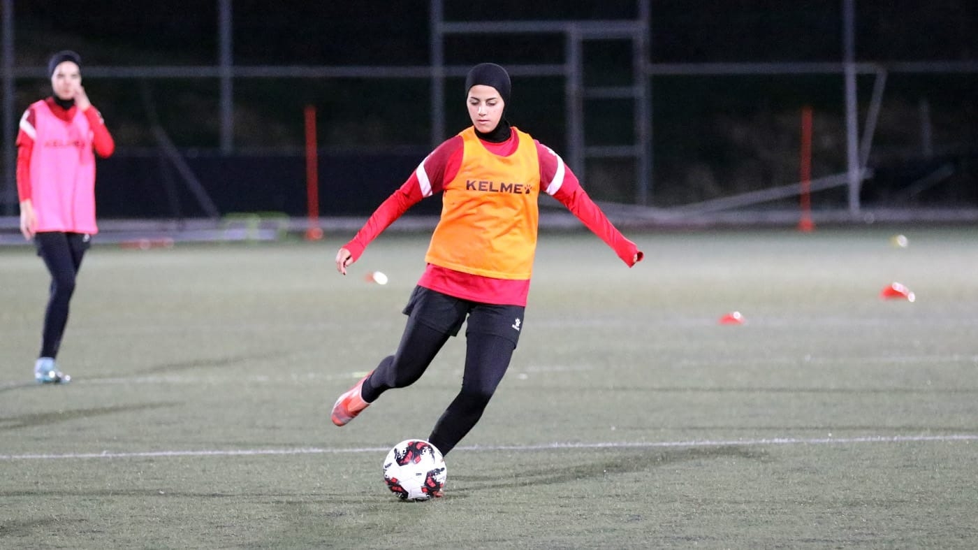 منتخب الشابات يبدأ تدريباته استعدادا لبطولة غرب آسيا
