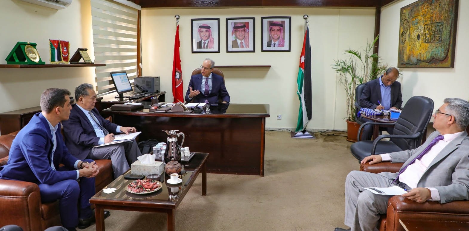 'الهاشمية' وجامعة الصين لعلوم الأرض تبحثان التعاون الأكاديمي