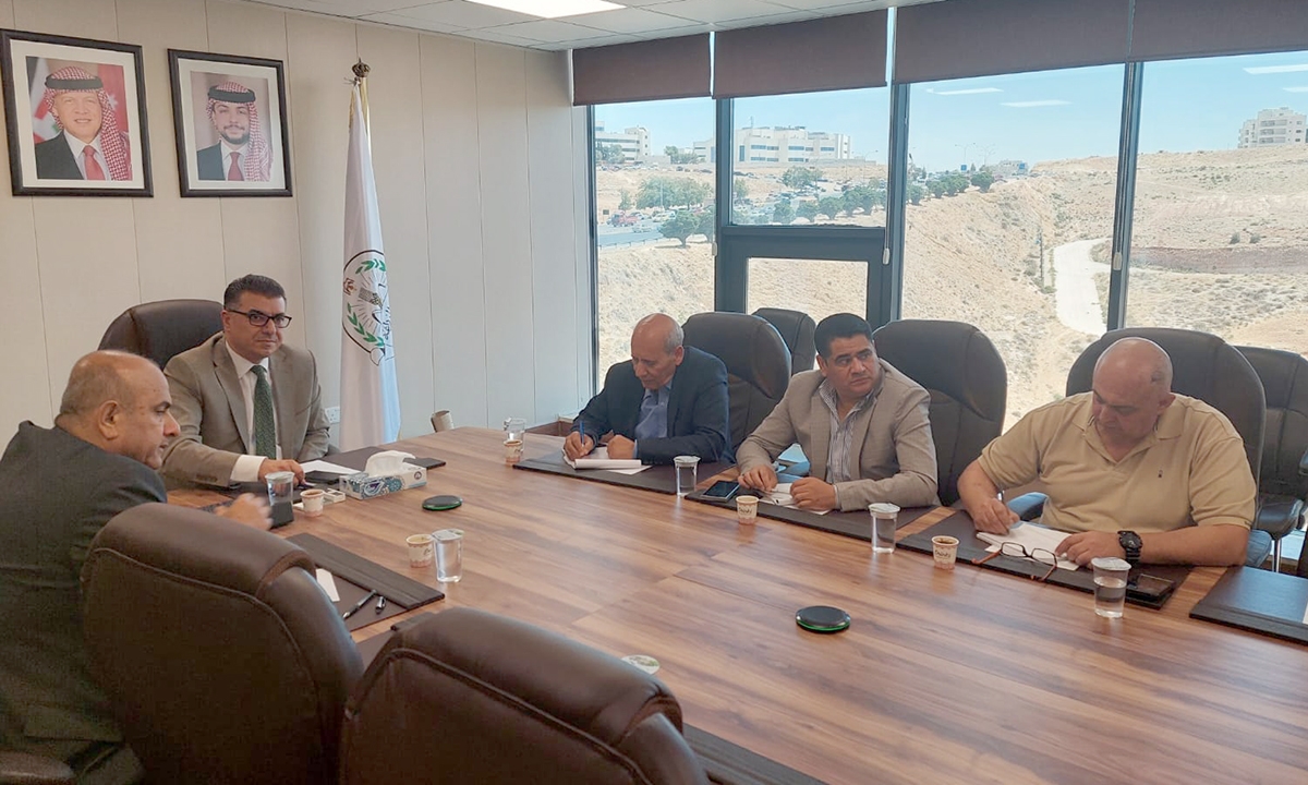 وزير الزراعة يؤكد أهمية شمول المحافظات بمشروع المجترات الصغيرة