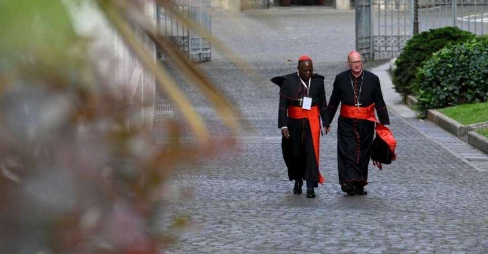 Vatican staff to swear oath of secrecy ahead of conclave