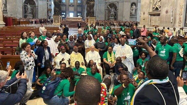 Pope: May every baptized Christian feel called to be a sign of hope in our world