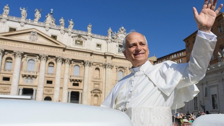Pope at Audience: Let's go to Jesus, our hope! He can heal us!