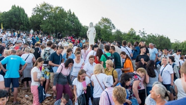 Pope to Medjugorje youth gathering: ‘No-one walks alone'