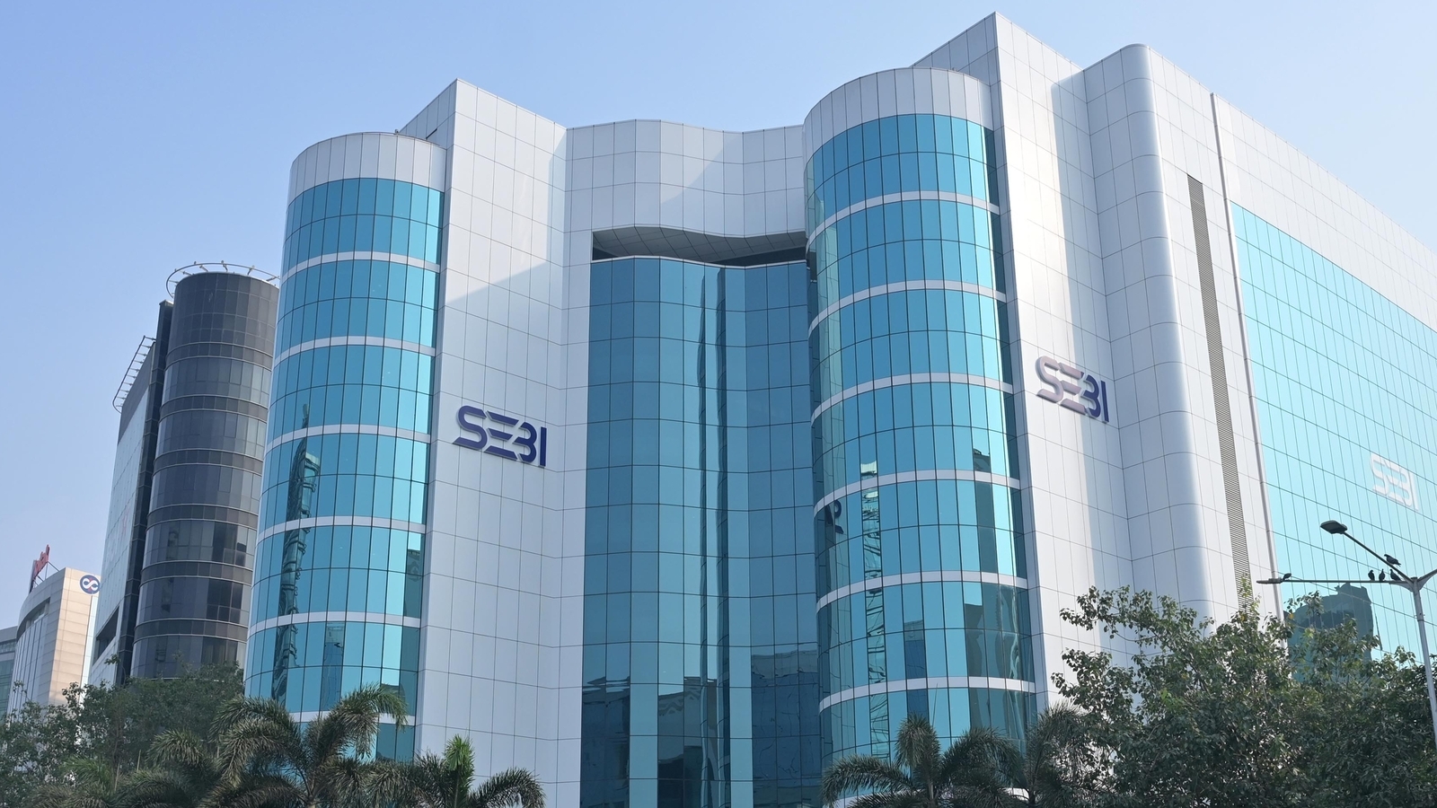 Sebi finds no manufacturing at Gensol's Pune EV plant, only 2-3 labourers