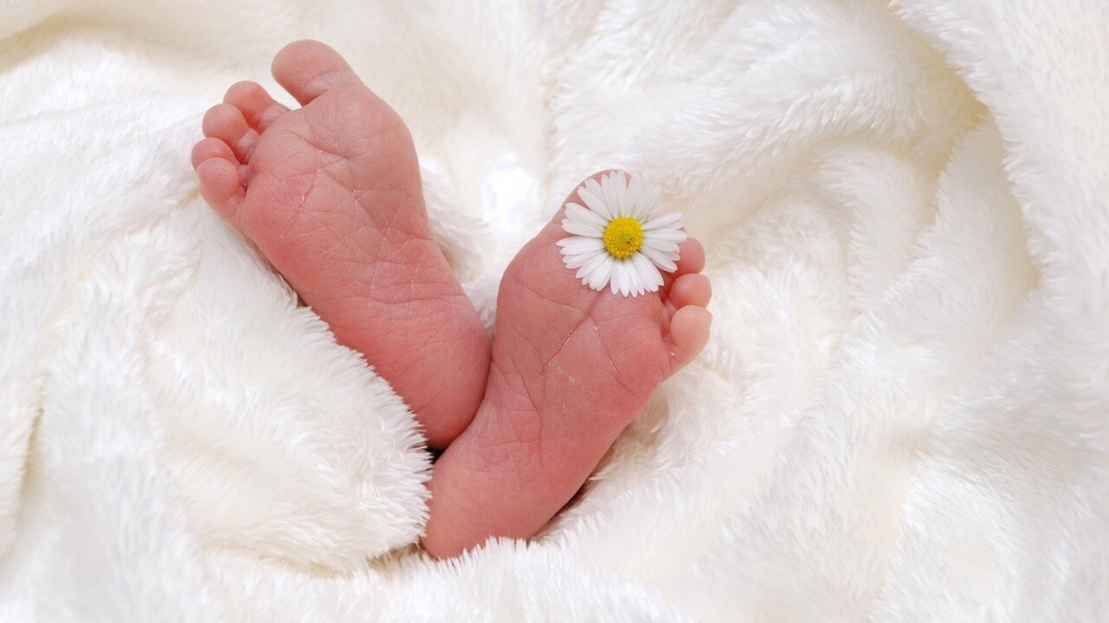 ‘He's got the ugliest nose': UK mom sparks outrage after mocking her newborn baby