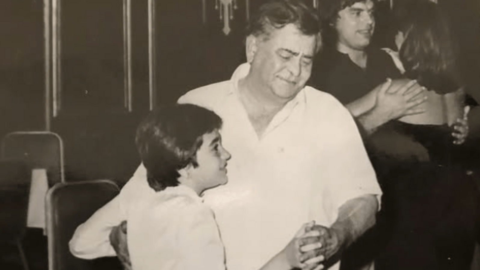 Karisma Kapoor shares cute pic of her ‘first official dance' with grandpa Raj Kapoor; Kareena Kapoor calls it love