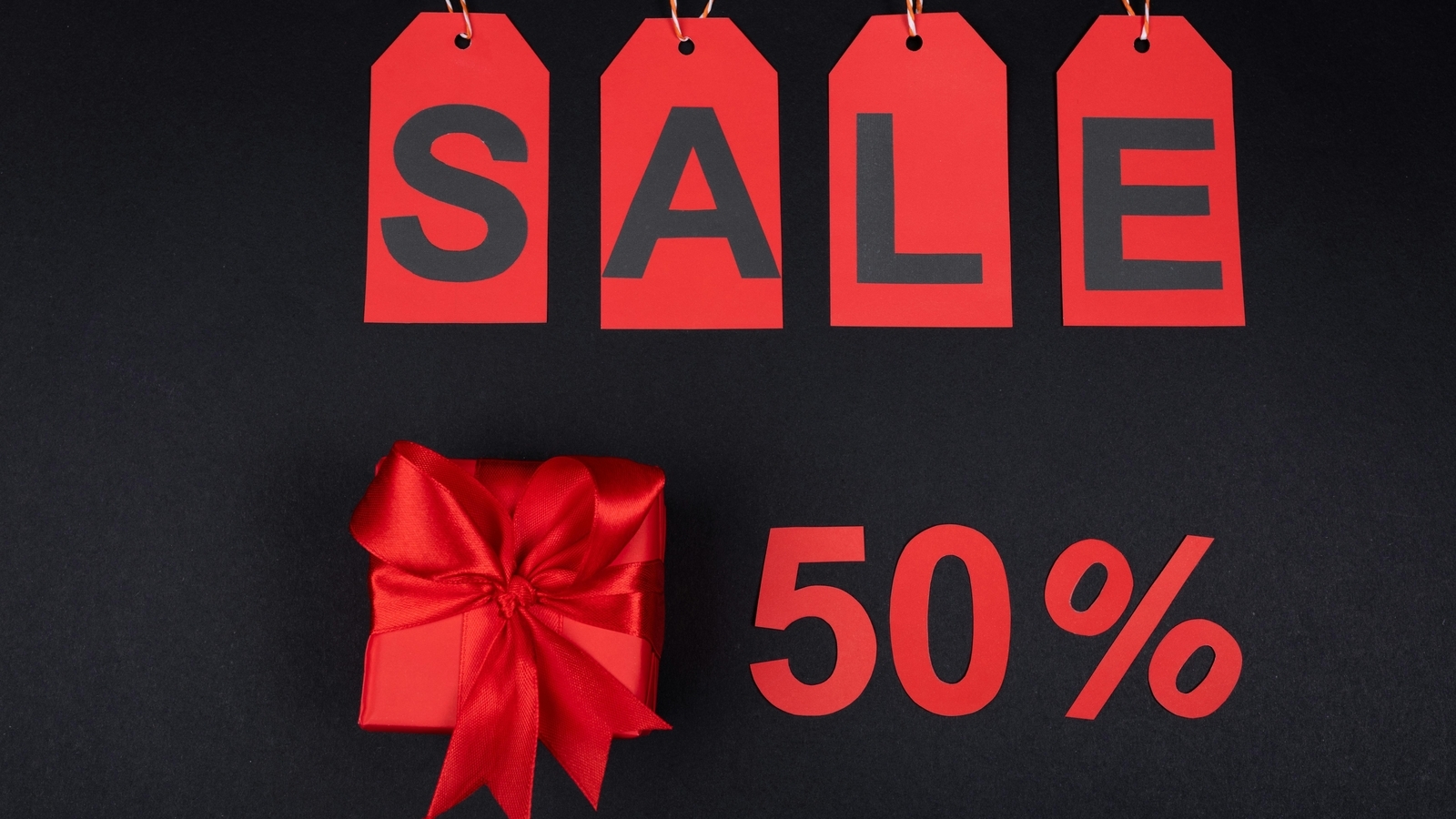 Min 50% off on kurta sets, tops and more in the Amazon Ultimate Brand Sale; All at half the price!