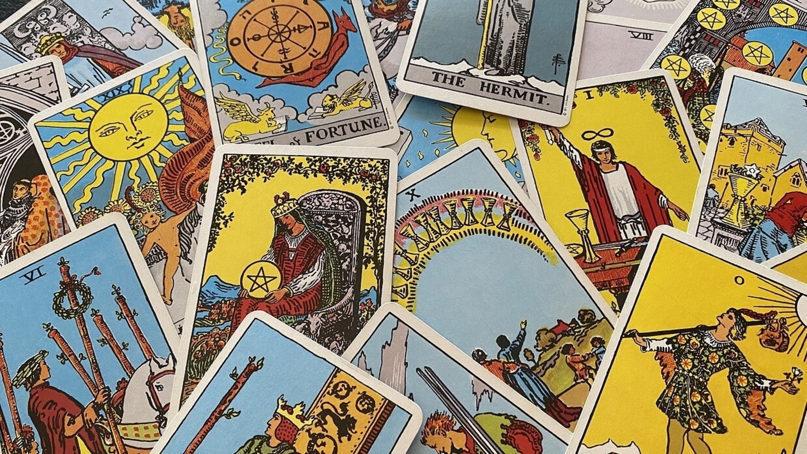 A tarot reader says, these 2 zodiac signs are likely to witness romantic sparks by May end