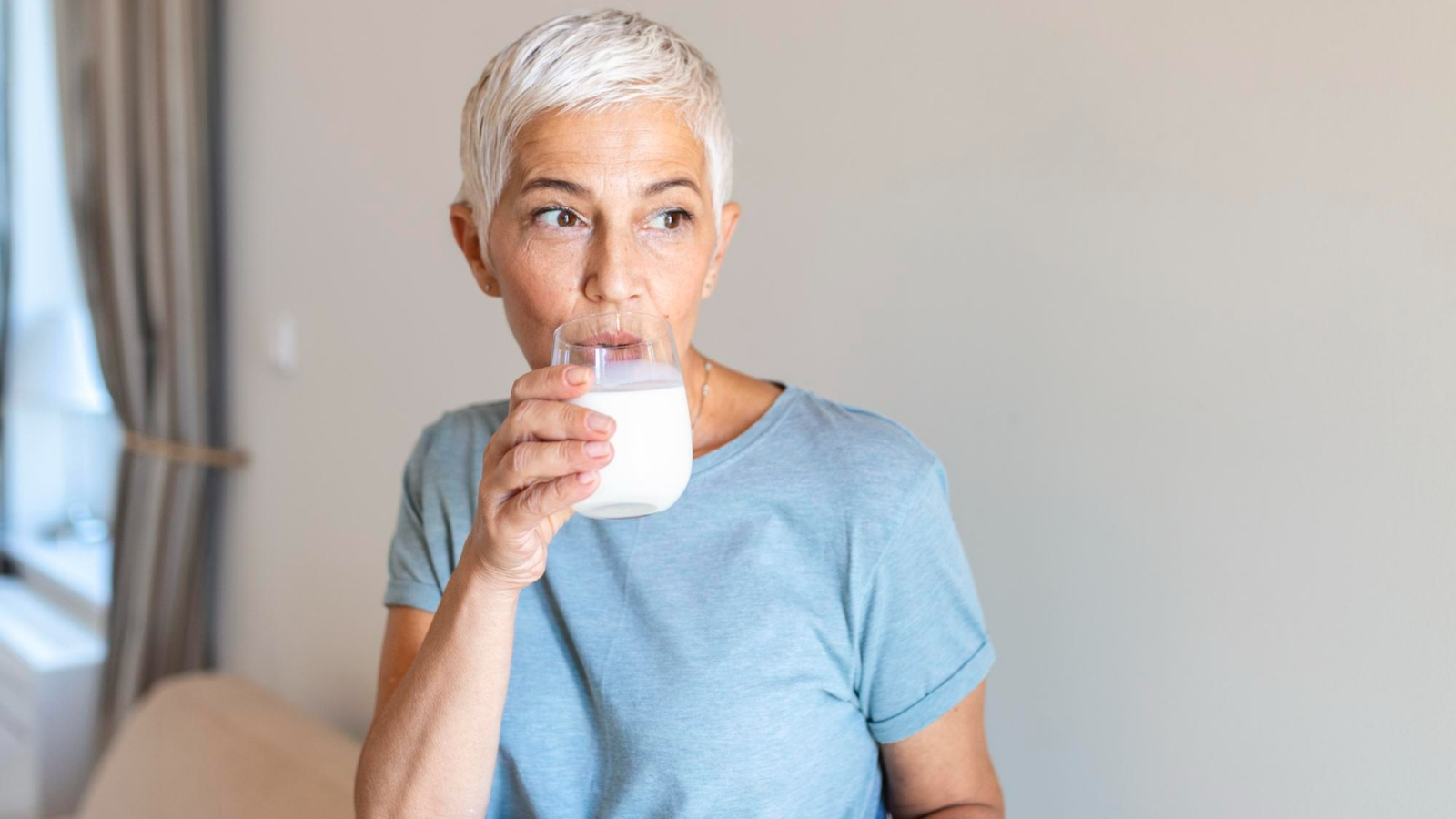 Fitness coach shares simple drink moms over 50 should have every morning for better health