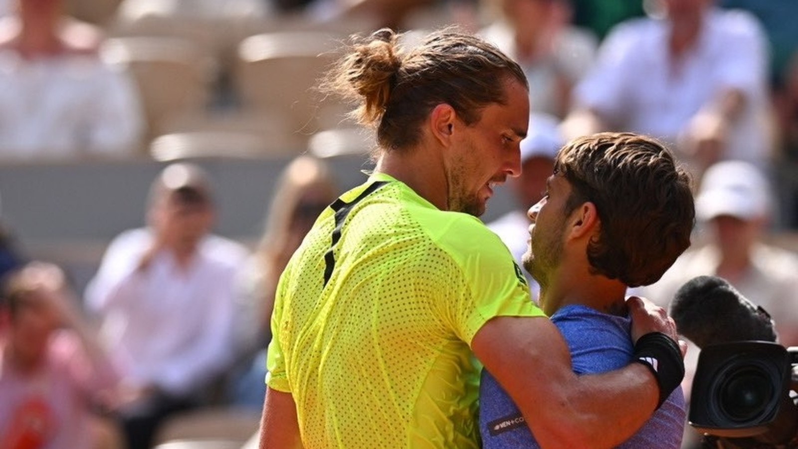 Did Alexander Zverev say something surprising to Flavio Cobolli after knocking him out of the French Open?