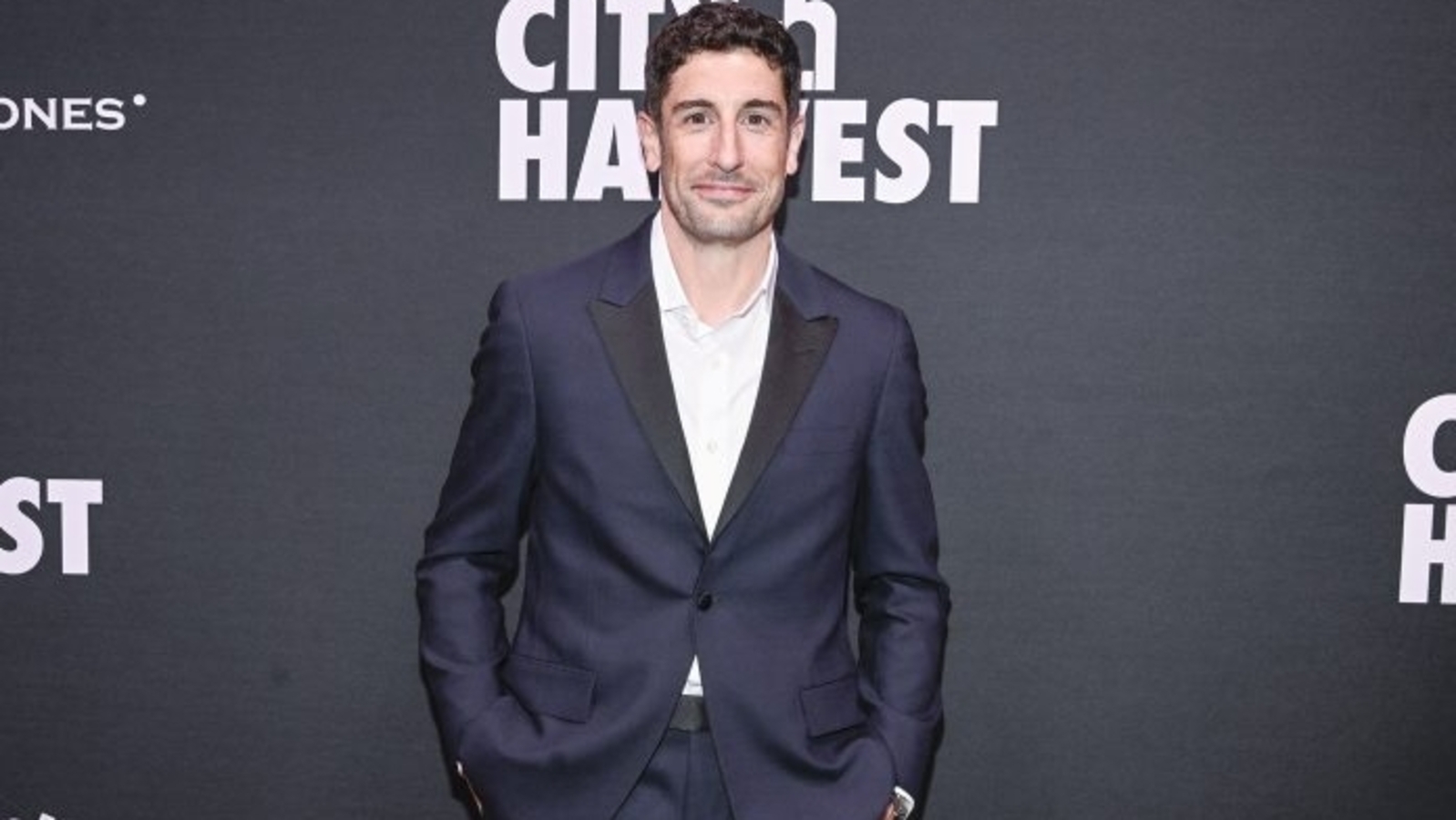American Pie star Jason Biggs snorted cocaine from a stranger's trash during drug addiction days: ‘Absolutely insane'