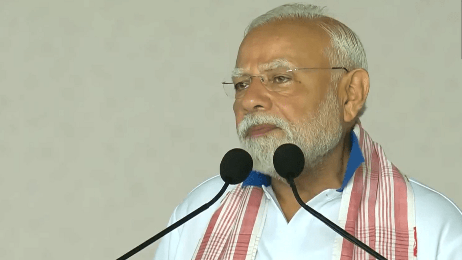 PM Modi leads International Yoga Day, calls it ‘humanity's pause button'