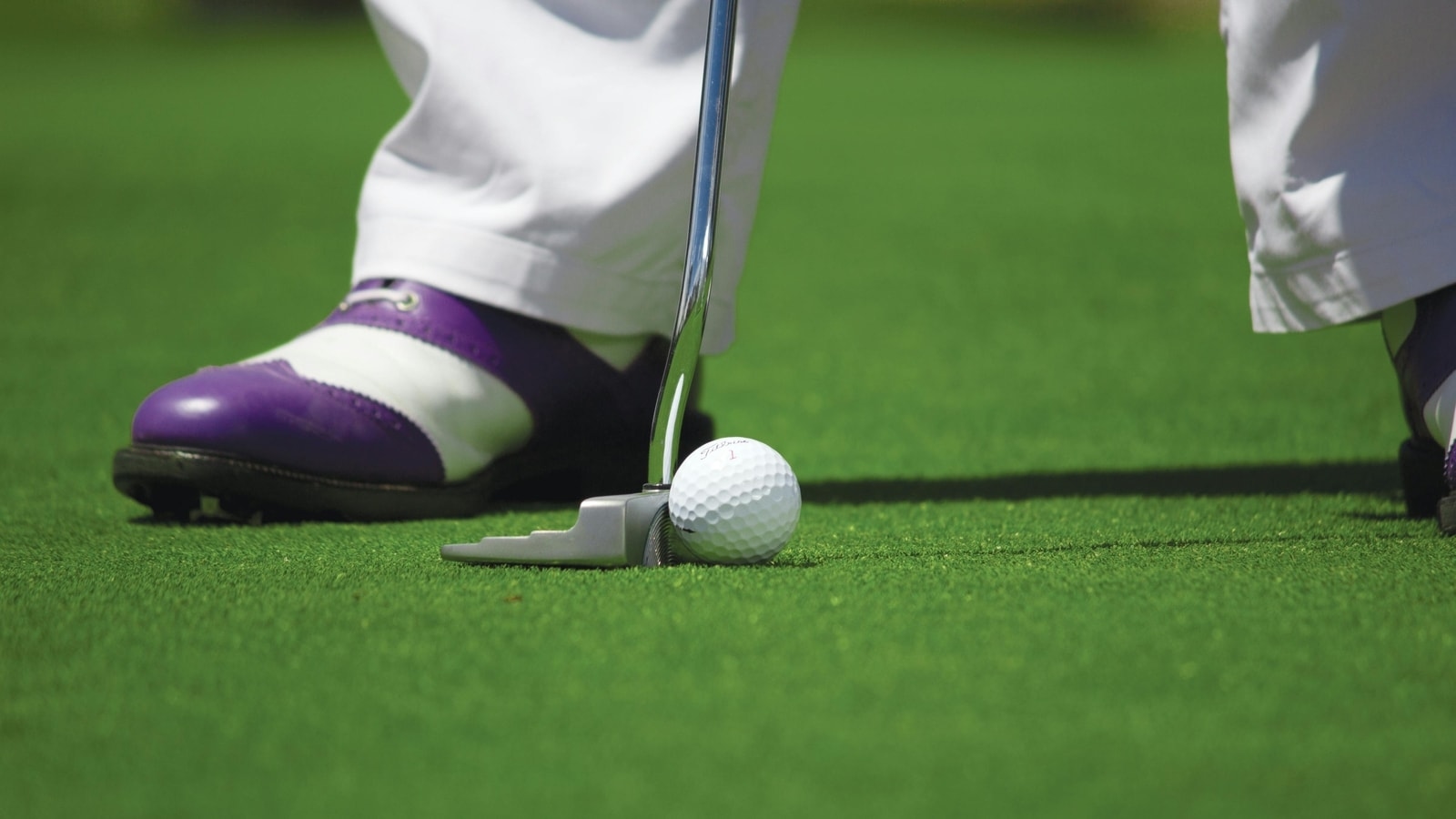 8 Premium golf shoes that perfectly blend high-end performance with sleek design
