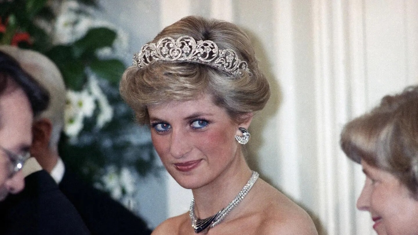 Who is Lady Eliza Spencer? Meet Princess Diana's lookalike niece who just got engaged