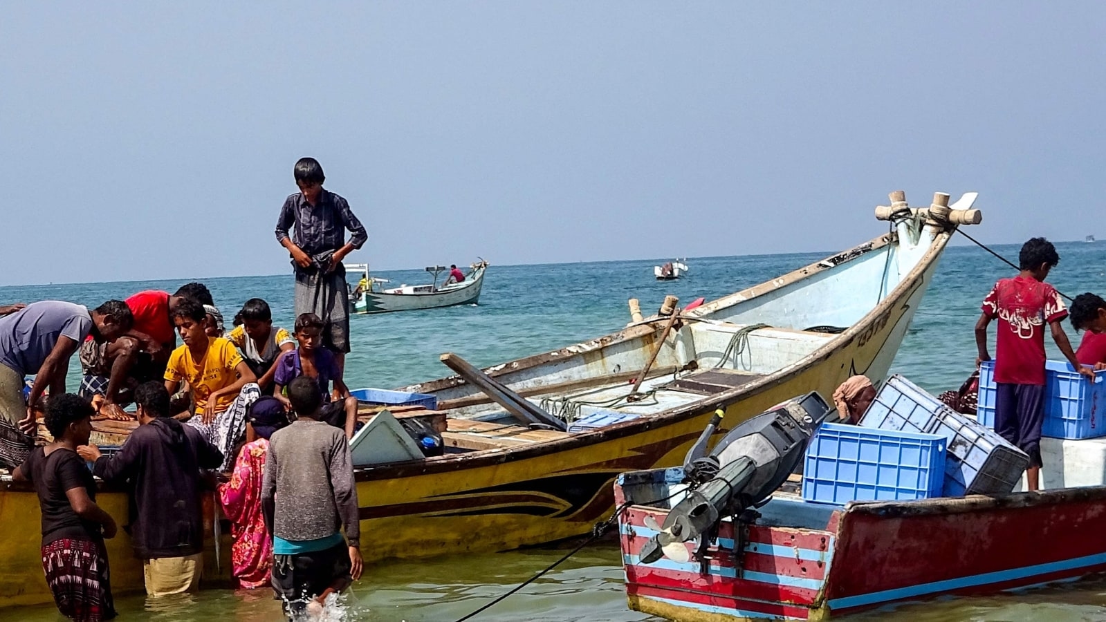 At least 54 migrants die as boat sinks off Yemen coast, medics say