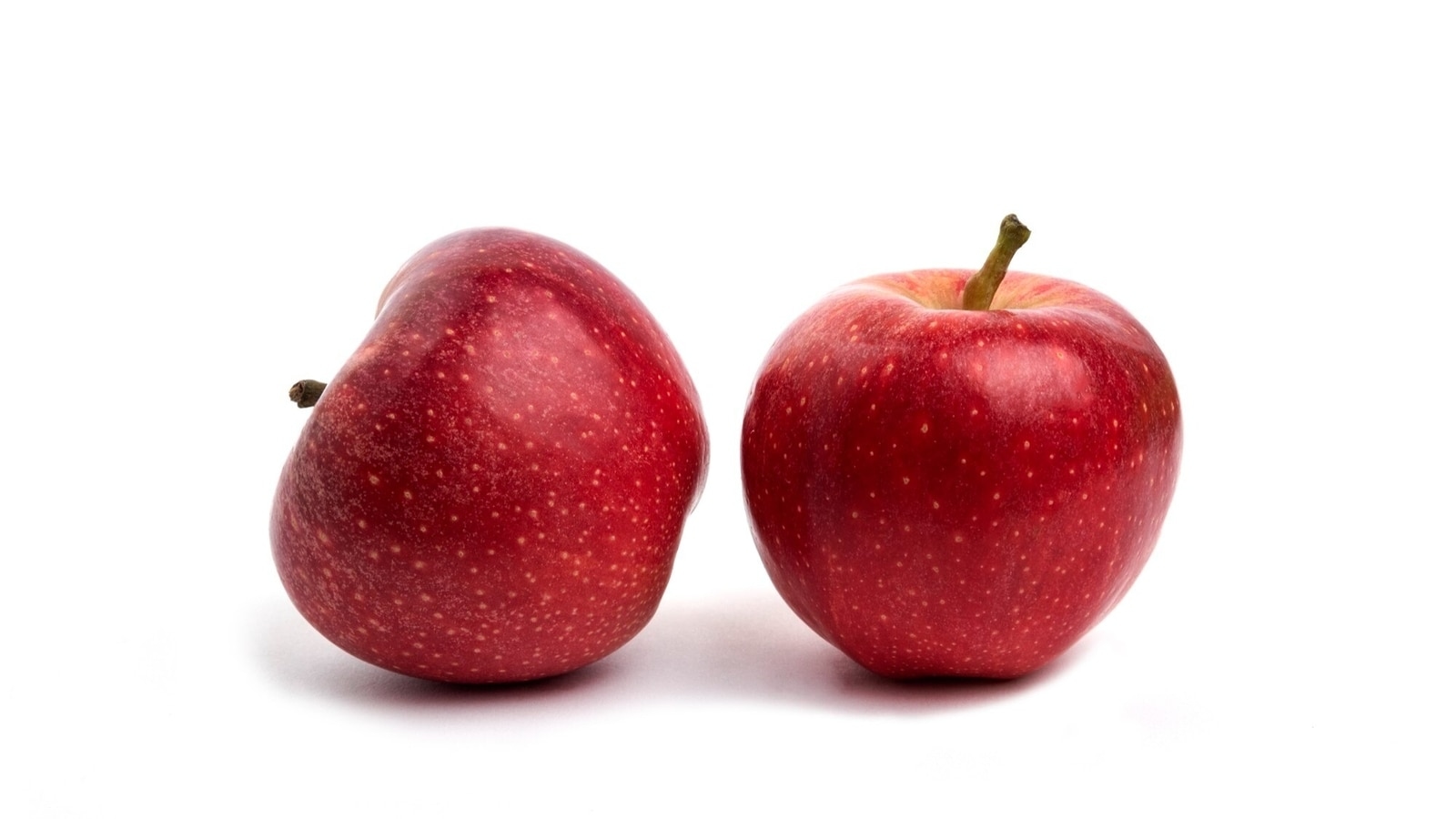 Gastroenterologist explains why you must eat 2 apples daily: Lower risk of fatty liver, colon cancer; weight management