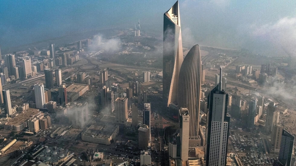 Kuwait closes airspace following Iranian strikes on Qatar