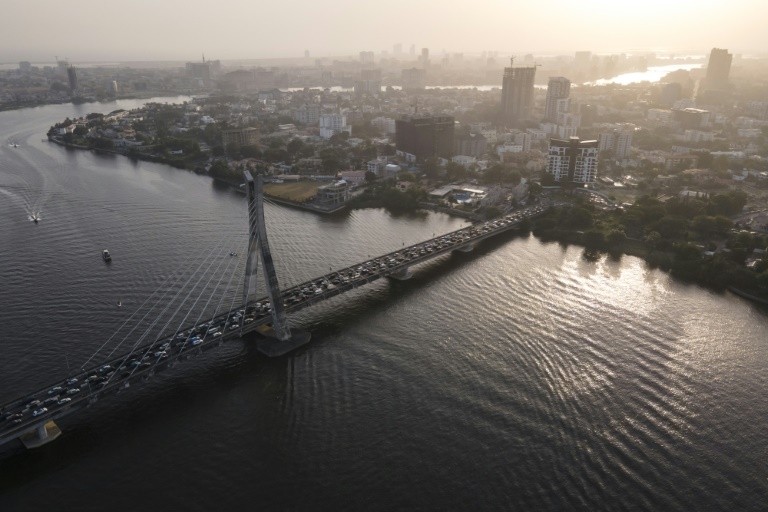 Nigeria moves gingerly to tame Africa's biggest crypto market