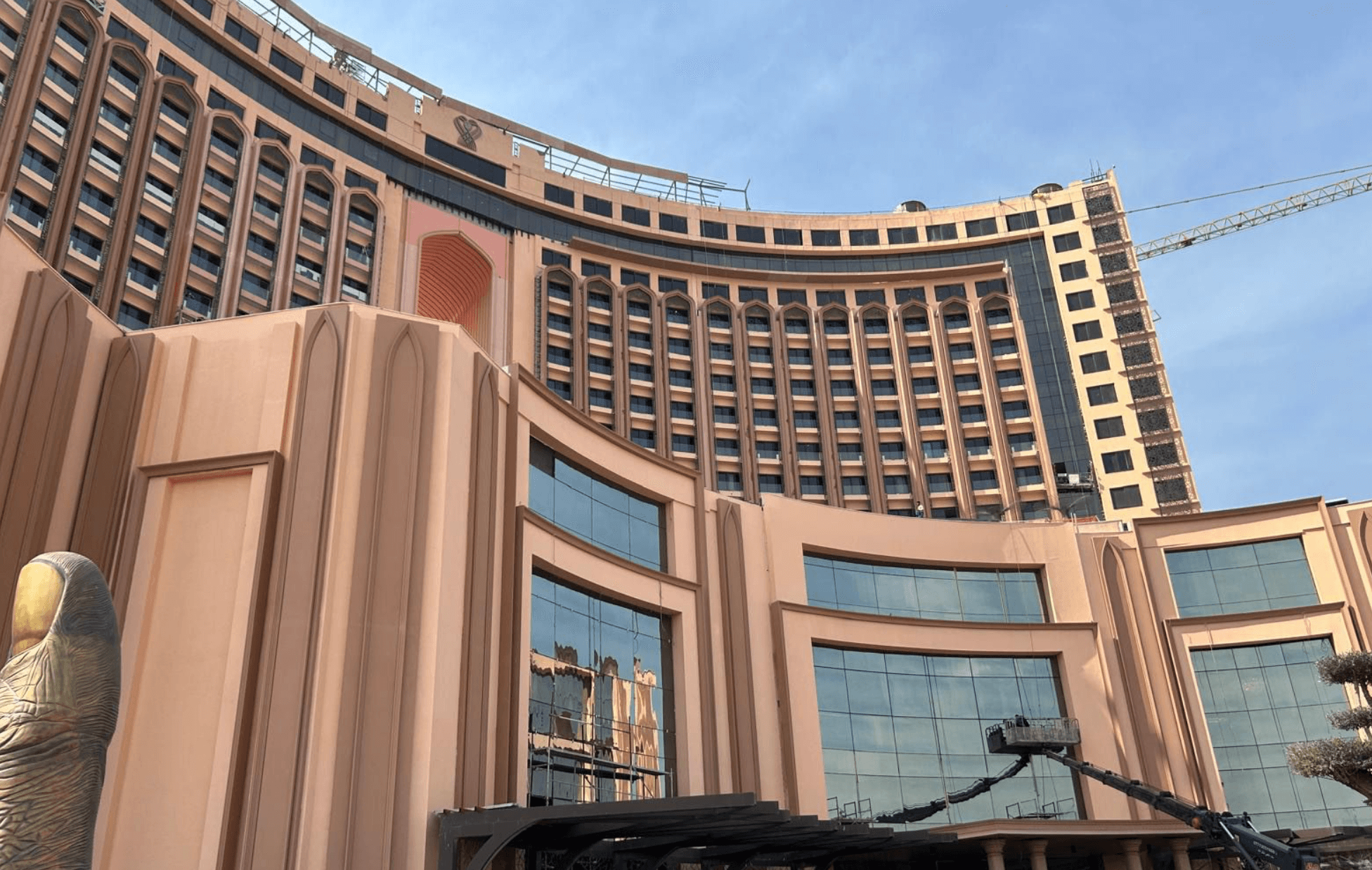 Reynaers Aluminum helps complete Baghdad's World Heart Hotel