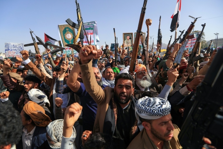 Israel threatens Houthi leaders after striking Yemen ports