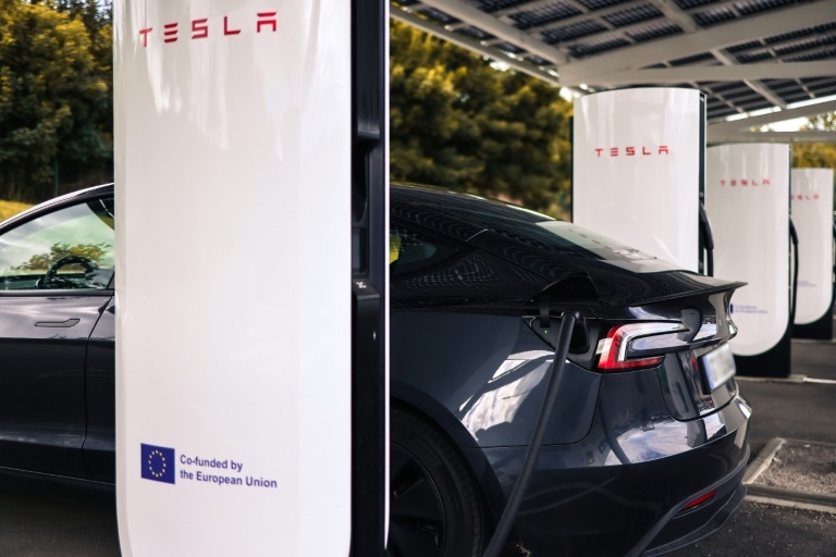 Tesla reports lower car sales but figures better than feared