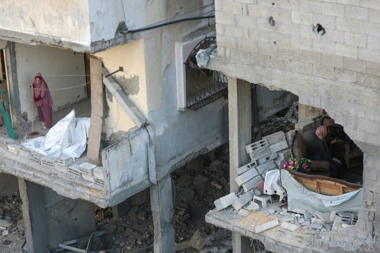 Gaza today: under debris and in darkness