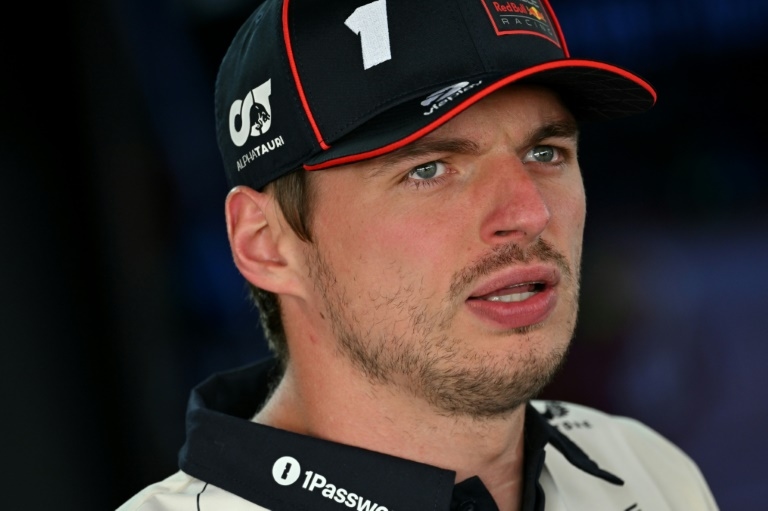 Verstappen and Wolff laugh off Sardinia holiday stories