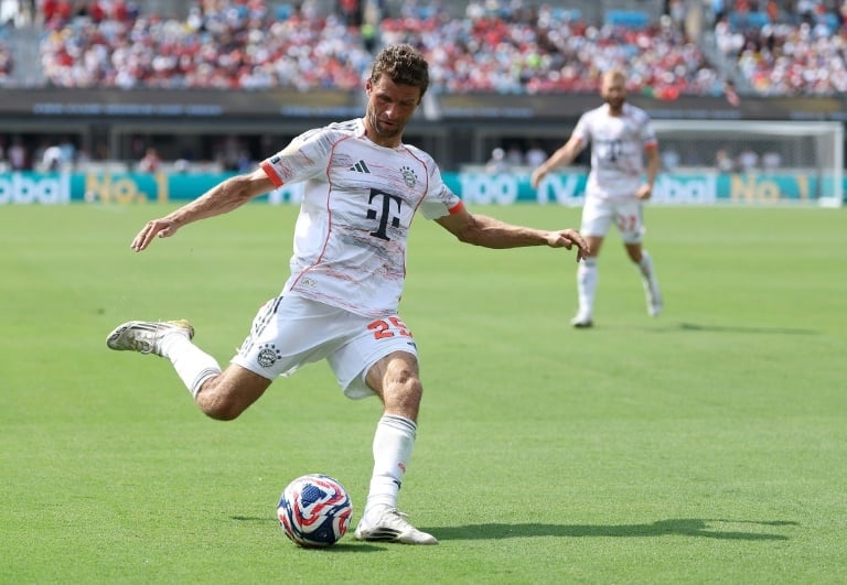 German great Mueller signs with MLS Whitecaps