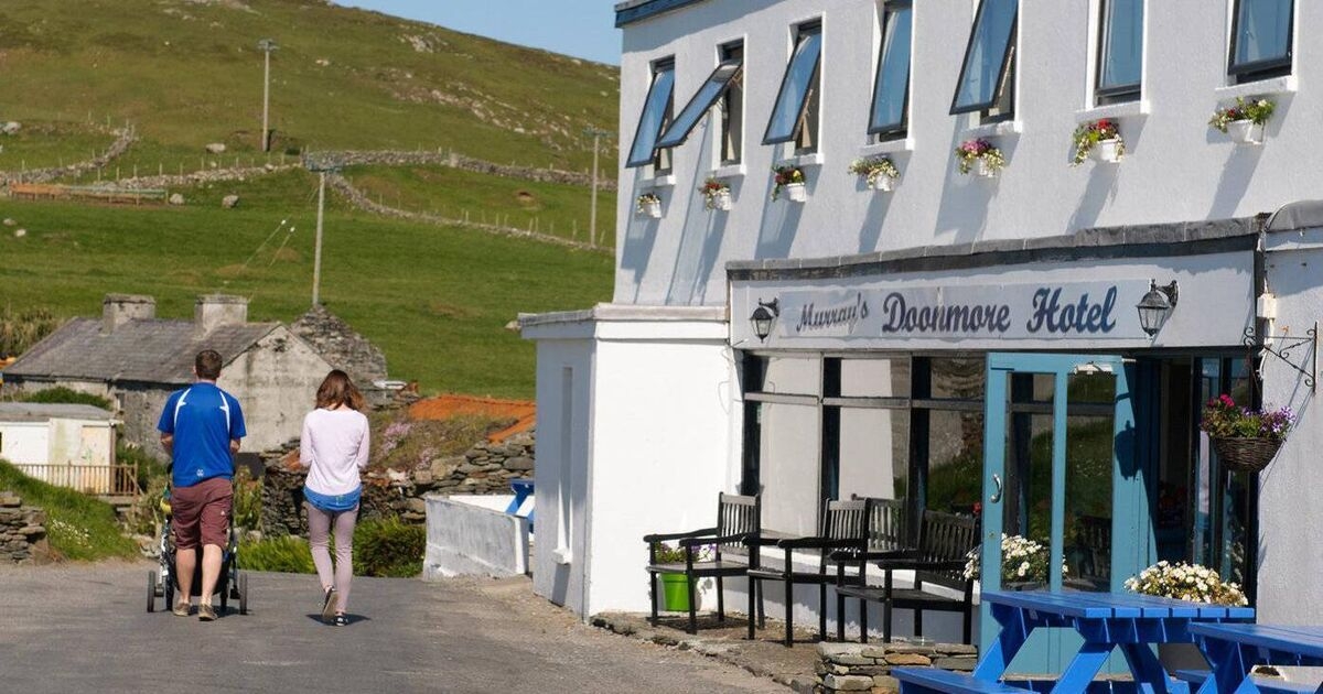 Podcast Corner: Tale of Doonmore Hotel on Inishbofin makes for interesting Yarn