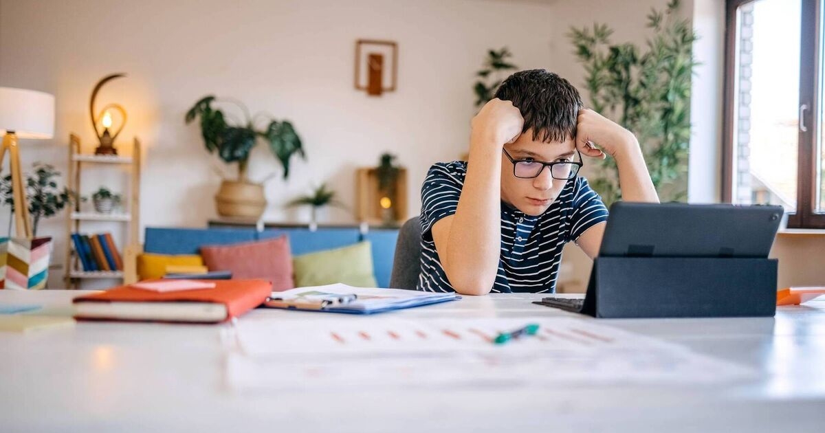 What to say and what to avoid saying to the exams student in your home