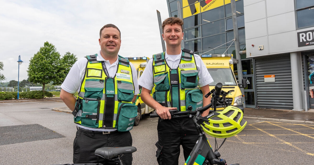 Ambulance volunteers saddle up on e-bikes for Cork City Marathon