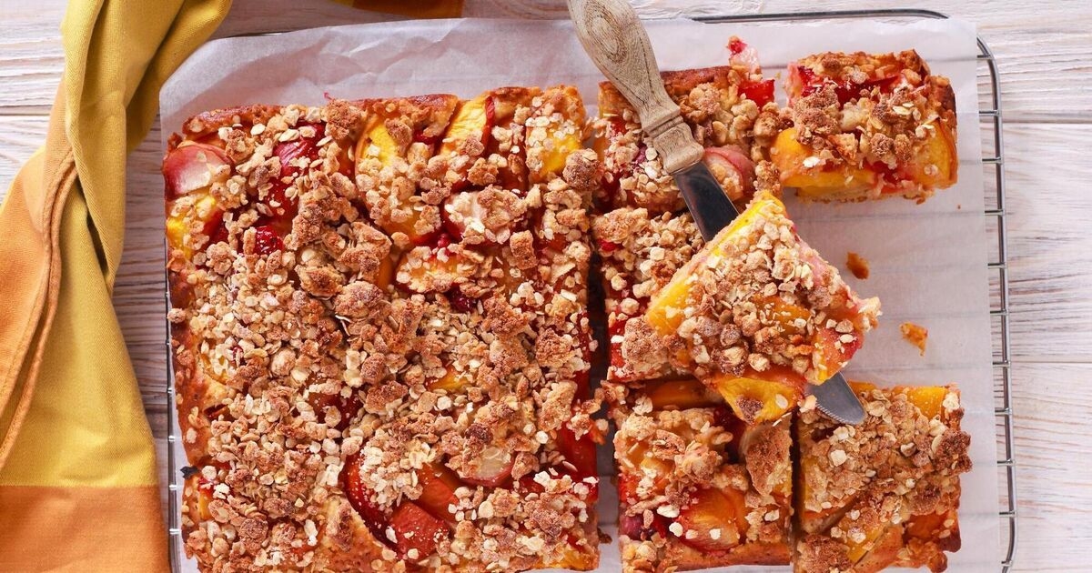 Michelle Darmody: How to make a peach traybake that feeds a dozen