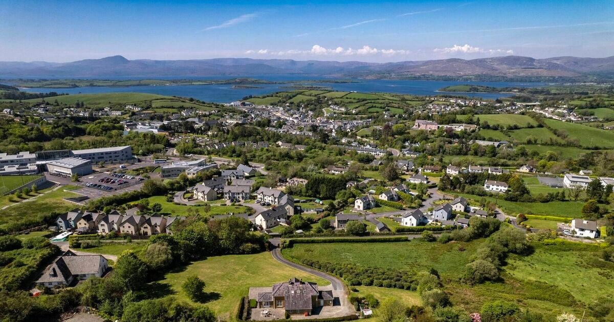 Home pays homage to tradition in West Cork town that hosts 'Masters of Tradition' amongst other festivals