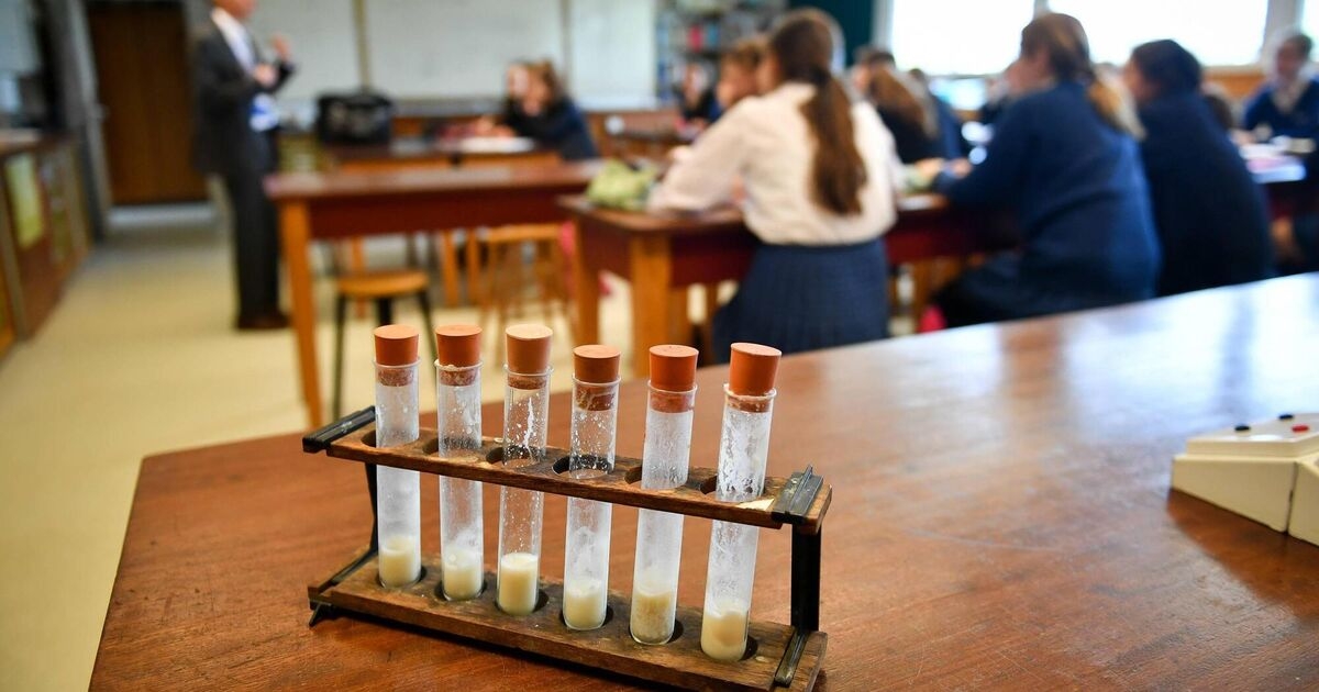 Threat of industrial action in secondary schools as ASTI rejects Leaving Cert reforms