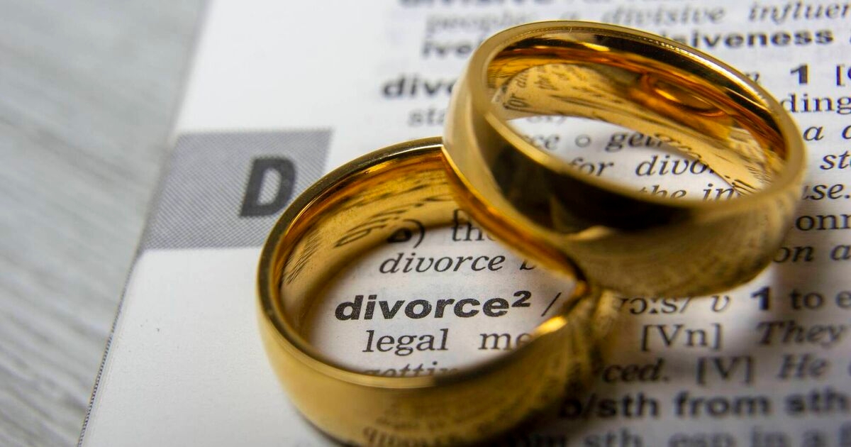 Divorce on a farm - who keeps the house?