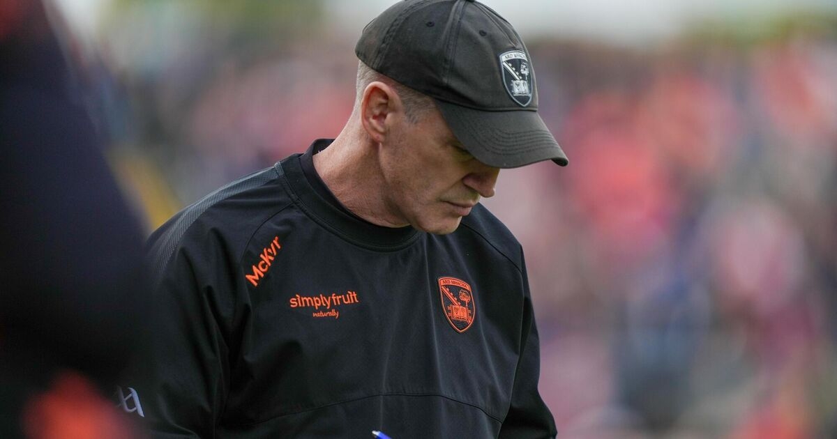 Kieran McGeeney: 'Some teams tell them to do something, I'd love that direct line'