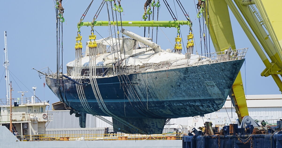 Bayesian yacht taken to Sicilian town for full investigation into sinking