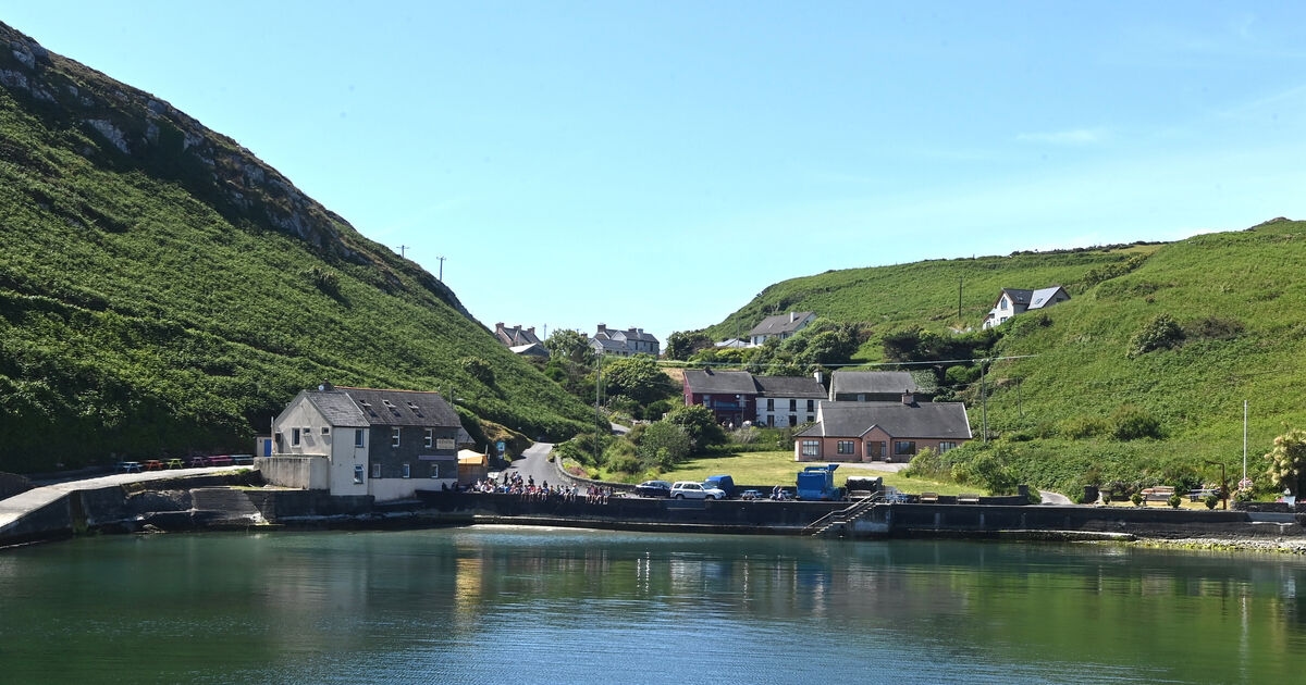West Cork island seeks new head teacher — and more children to help keep its school open